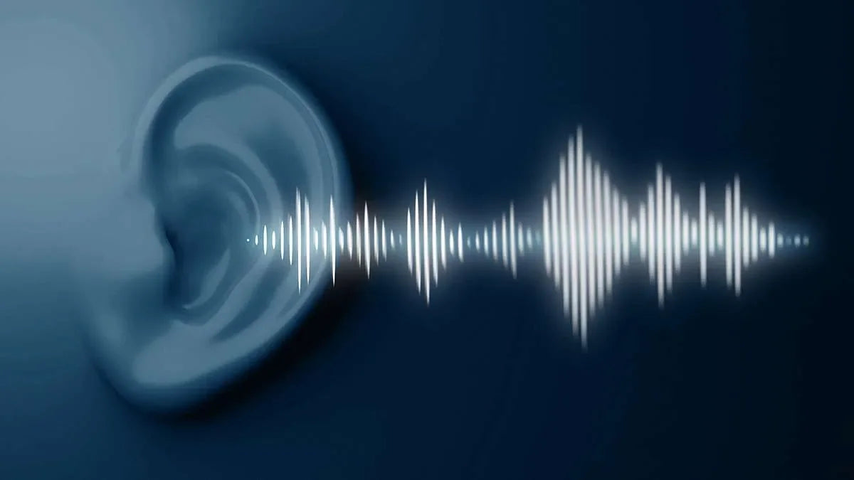 Grafica di orecchio e onda sonora luminosa, simbolo di bonifica ambientale da microspie e intercettazioni audio.